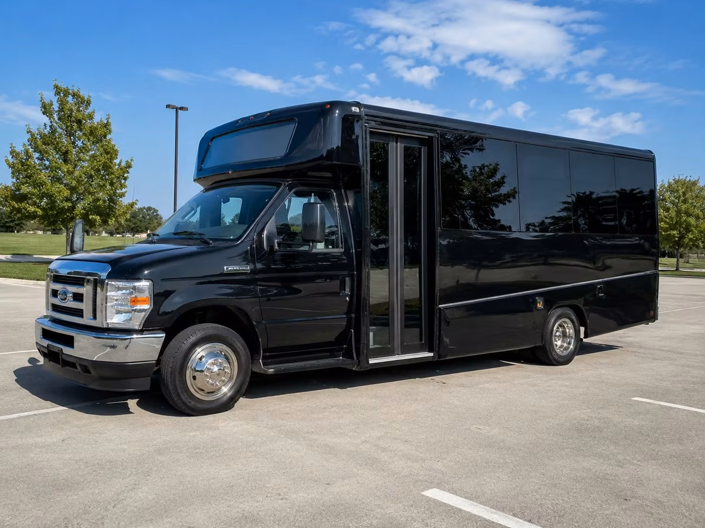 erie 15 passenger minibus rental
