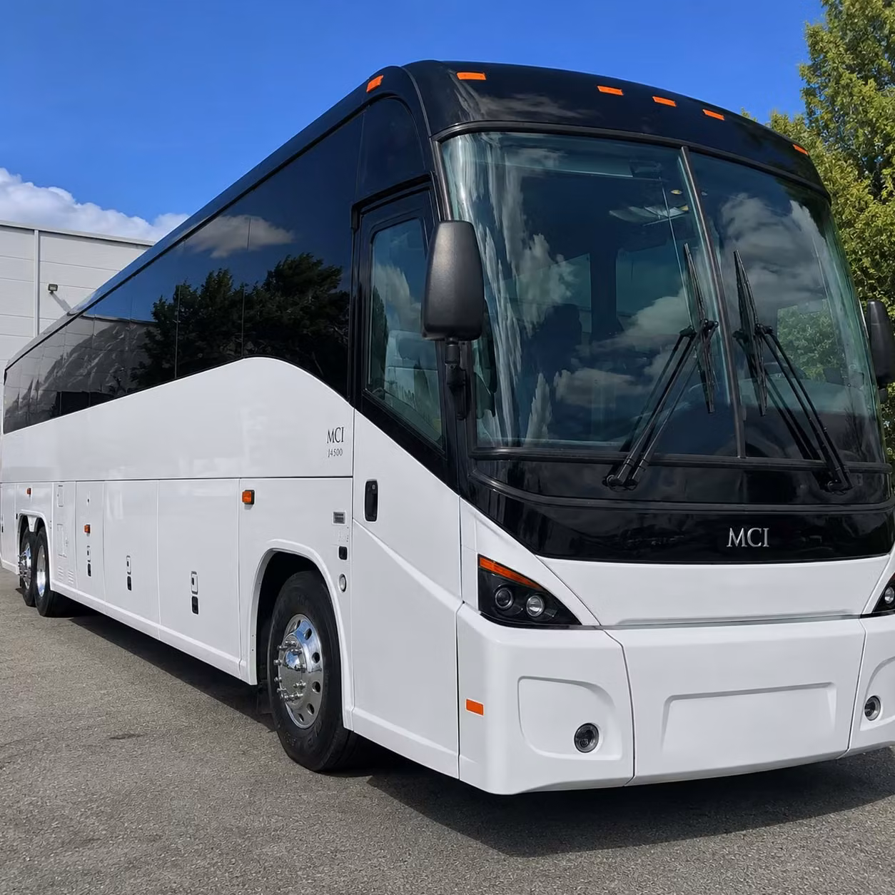 group airport transfers to and from erie international airport made simple